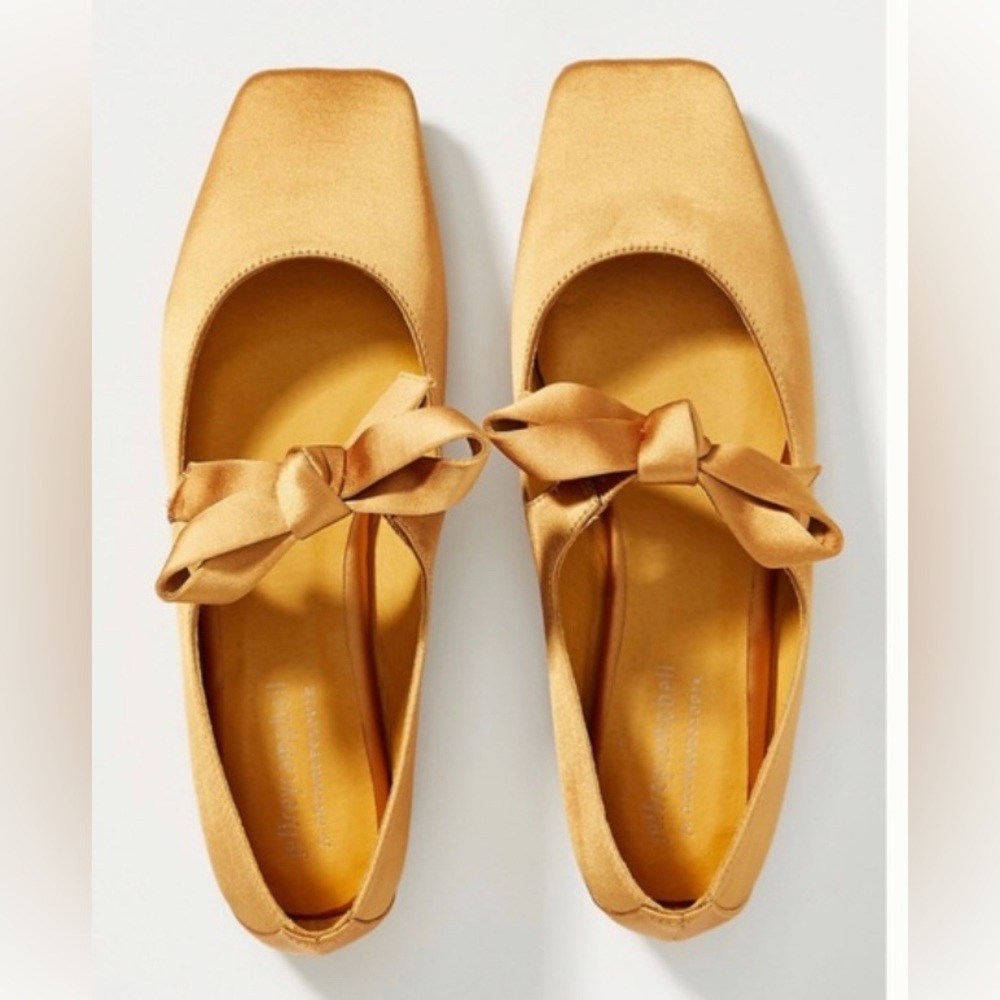 NWOB Jeffrey Campbell Gold Ballet flats, 6.5 but perfect if you're a 6
